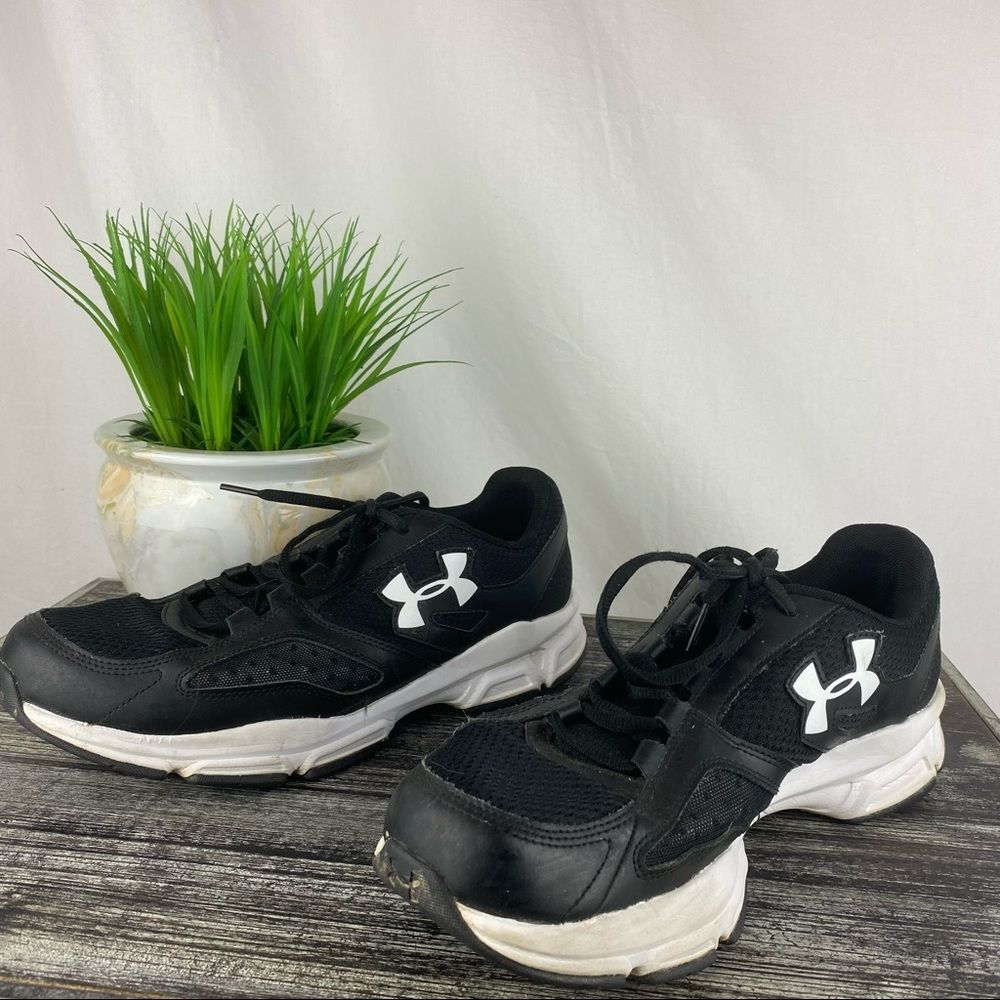 Under Armour Black & White Men’s Athletic Sport Sneaker Shoes 10.5